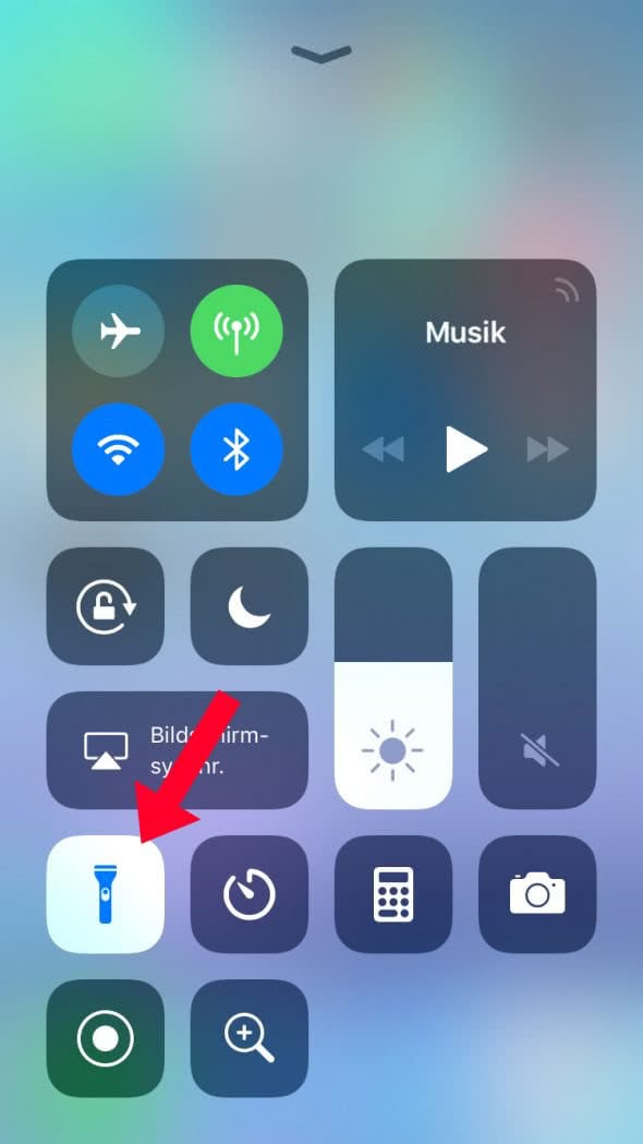 iPhone Taschenlampe Taschenlampen Funktion verwenden!