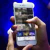 Fotos-App auf dem iPhone in dunkler Umgebung